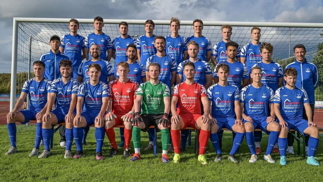 U23
